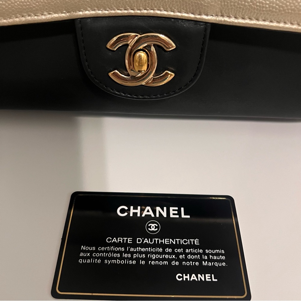 Chanel Black and Gold Women's Bag - Picture 5 of 14